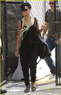 Rihanna feet photo thumbnail