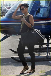 Rihanna feet photo thumbnail