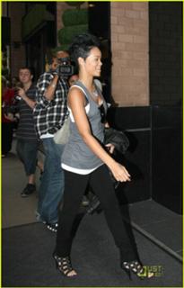 Rihanna feet photo thumbnail