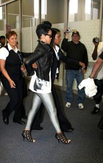 Rihanna feet photo thumbnail