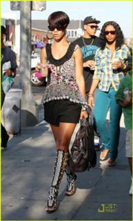 Rihanna feet photo thumbnail