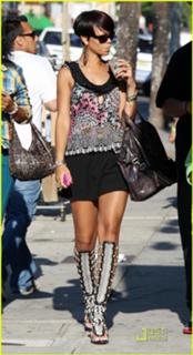 Rihanna feet photo thumbnail