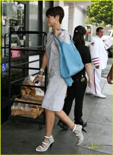 Rihanna feet photo thumbnail