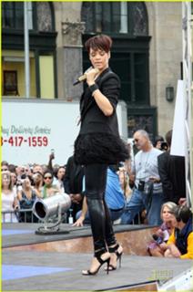 Rihanna feet photo thumbnail