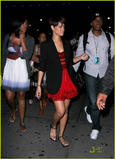 Rihanna feet photo thumbnail