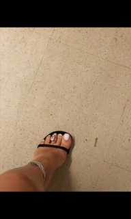 Rihanna feet photo thumbnail