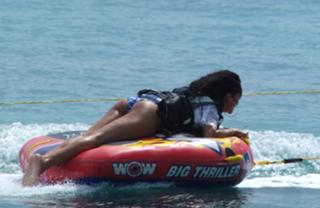 Rihanna feet photo thumbnail