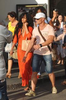 Rihanna feet photo thumbnail