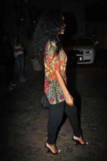 Rihanna feet photo thumbnail