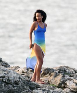 Rihanna feet photo thumbnail