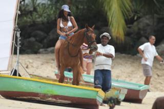 Rihanna feet photo thumbnail