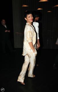 Rihanna feet photo thumbnail