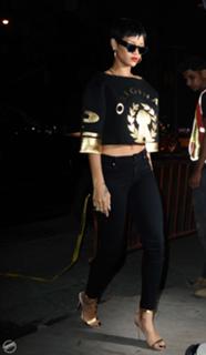 Rihanna feet photo thumbnail