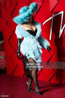 Rihanna feet photo thumbnail