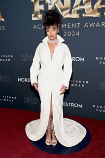 Rihanna feet photo thumbnail