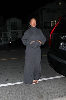 Rihanna feet photo 17