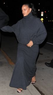 Rihanna feet photo 15
