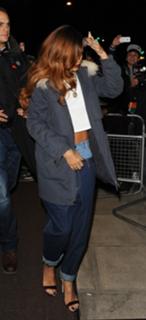 Rihanna feet photo thumbnail