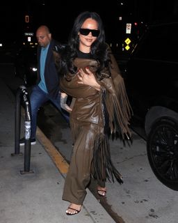 Rihanna feet photo 14