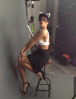 Rihanna feet photo thumbnail