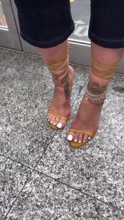 Rihanna feet photo 4