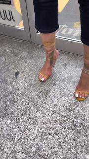 Rihanna feet photo 3