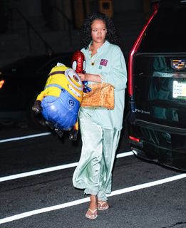 Rihanna feet photo 12