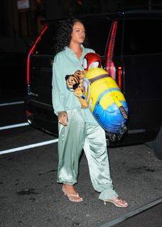 Rihanna feet photo 11