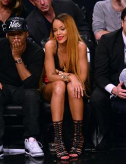 Rihanna feet photo thumbnail