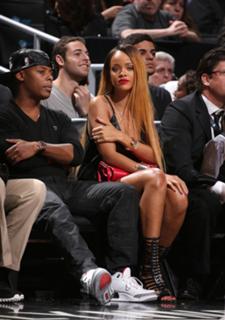 Rihanna feet photo thumbnail
