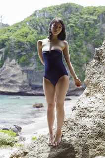 Riho Yoshioka feet photo 1