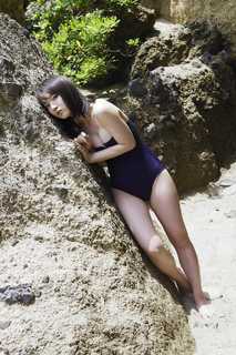 Riho Yoshioka feet photo 19