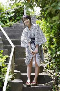 Riho Yoshioka feet photo 15