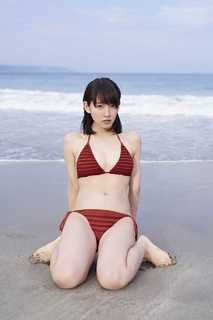 Riho Yoshioka feet photo 7