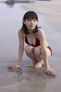 Riho Yoshioka feet photo 6