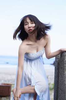 Riho Yoshioka feet photo 16