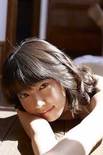 Riho Yoshioka feet photo 14