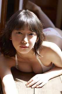 Riho Yoshioka feet photo 12
