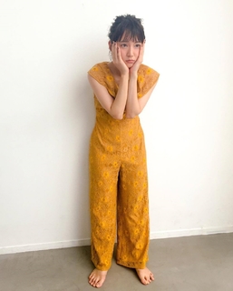 Riho Yoshioka feet photo 10