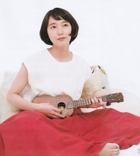Riho Yoshioka feet photo 19