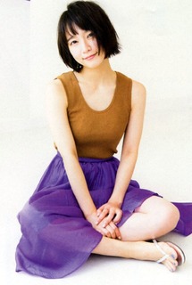 Riho Yoshioka feet photo 18