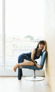 Riho Yoshioka feet photo 13