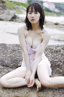 Riho Yoshioka feet photo 1