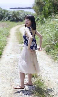Riho Yoshioka feet photo 15