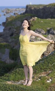 Riho Yoshioka feet photo 6