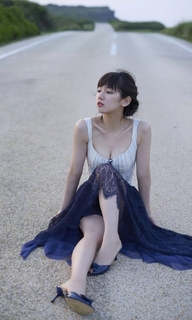 Riho Yoshioka feet photo 5