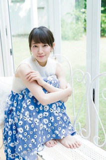 Riho Yoshioka feet photo 13