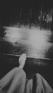 Riho Yoshioka feet photo 4