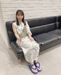 Riho Yoshioka feet photo 1