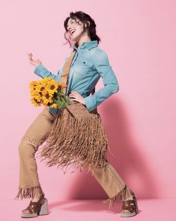 Riisa Naka feet photo 2